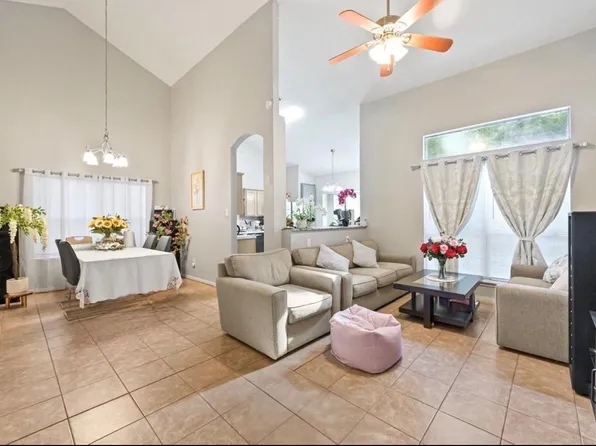 9439 Crystal Cove Cir, Houston, TX 77070