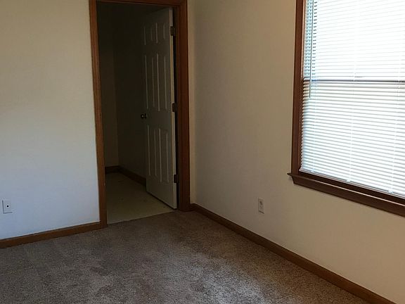 4th image of 26 Whittier Ave #B