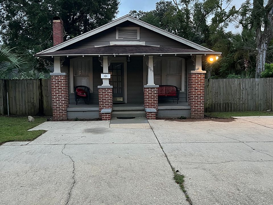 1st image of 1905 W Chase St