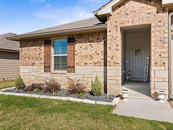 4th image of 7209 Canadian Dr