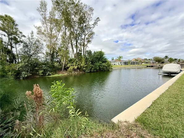 1414 SW 1st Pl, Cape Coral, FL 33991