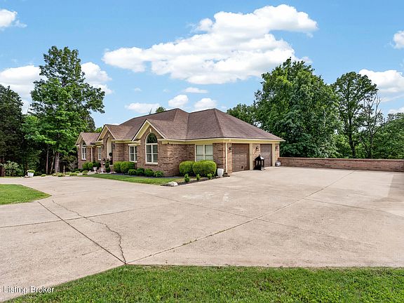 4th image of 311 Creekwood Dr