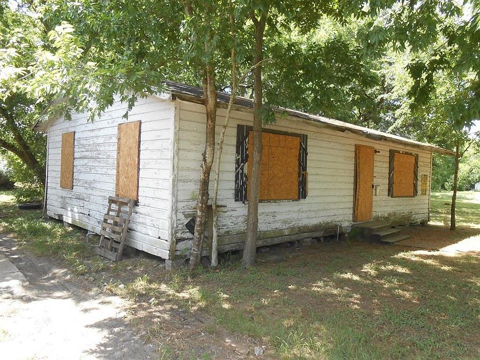 1st image of 3304 Avenue D