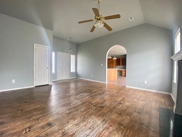 3225 Silverton St — Photo 4