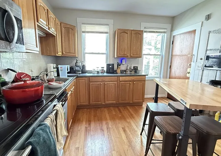 439 Washington St #1B — Photo 5