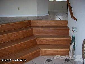 steps to kitchen & dinning area