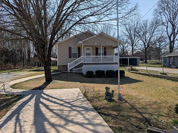 3rd image of 518 Perman St SW