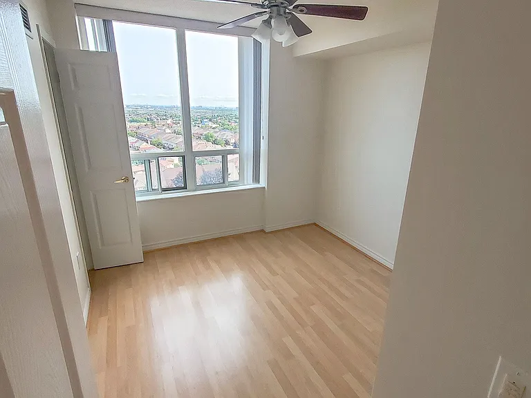 55 Strathaven Dr #1202 — Photo 7