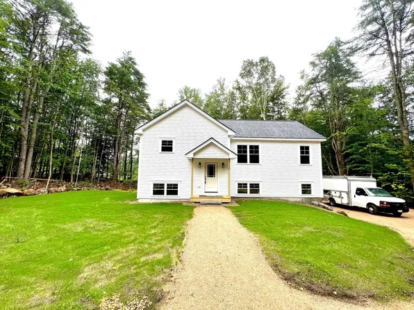 10 Magnolia Circle, Limerick, ME 04048
