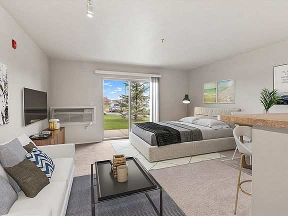 4th image of N25W24200 River Park Dr #108