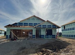 1492 Hawkshead St, Xenia, OH 45385