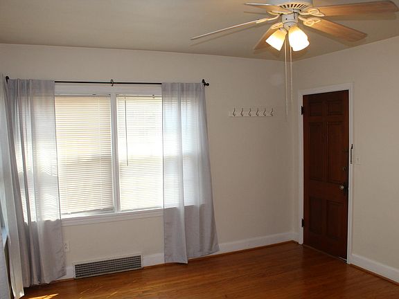 3rd image of 2123 Gladstone Ave APT A