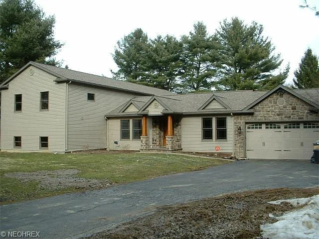 1715 Warner Rd photo 1