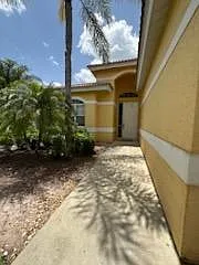 11170 Lakeland Cir #1