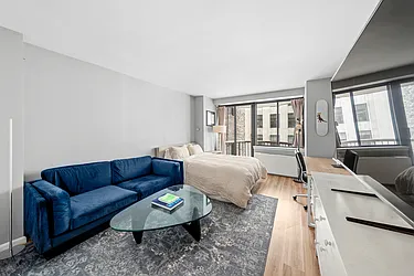45 East 25th Street