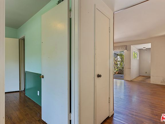 5th image of 718 Valita St