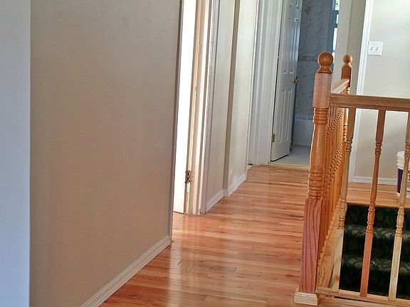 4th image of 11160 146th St