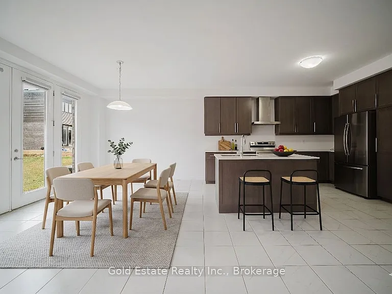 19 McLaren Ave — Photo 11