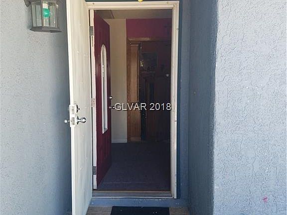 4th image of 3320 Mary Ann Ave