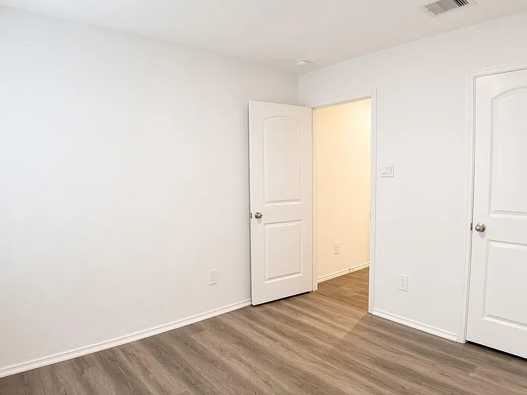 21610 Violet Ridge Rd — Photo 22