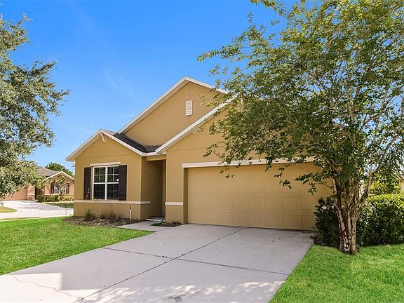 2nd image of 2301 Sequoia Way