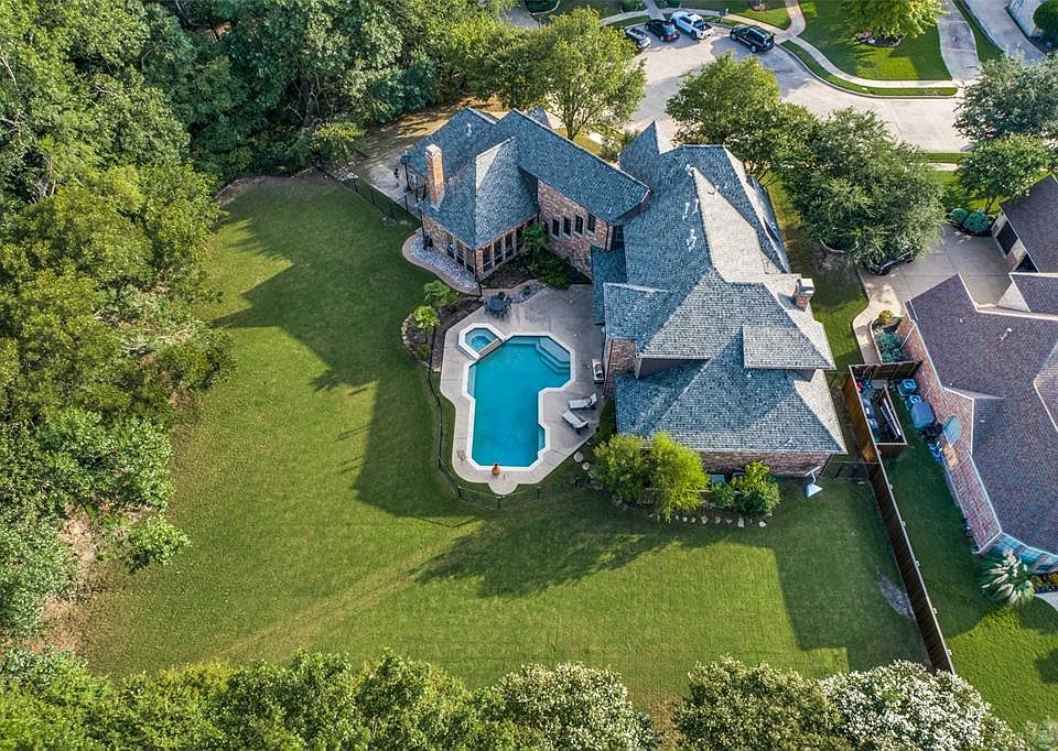1st image of 1600 Bowie Ct