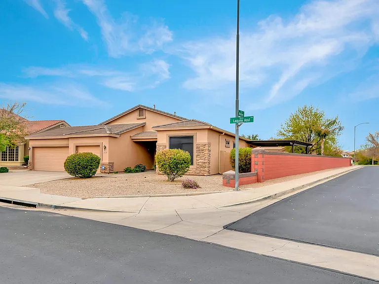 10226 E Laguna Azul Ave — Photo 26