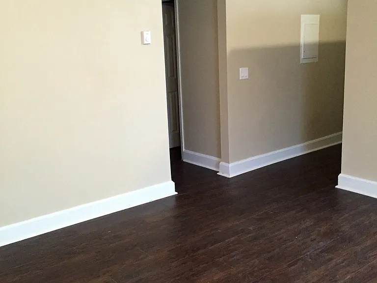 Huntington Apartments — Photo 51