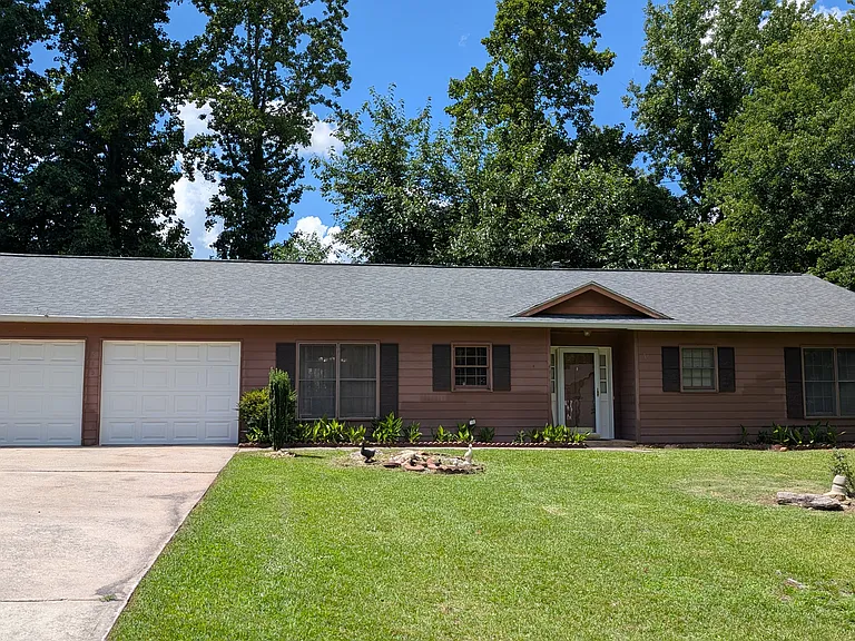 585 Wayside Dr — Photo 20