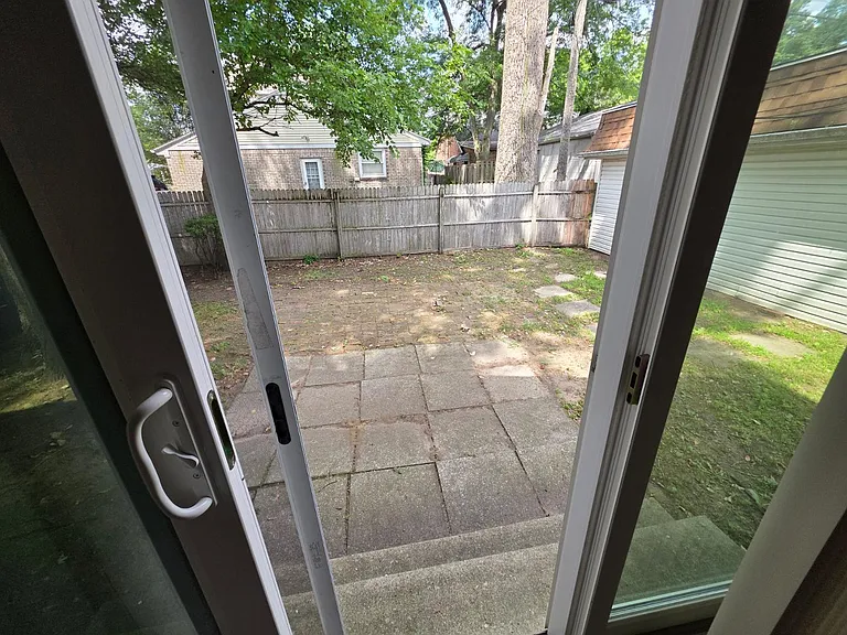 4604 Imperial Dr — Photo 11