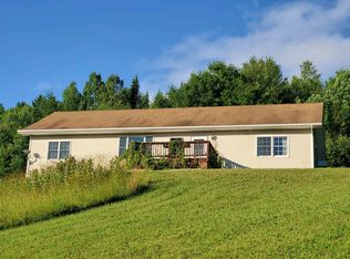 391 Waterford Hollow Ln, Waterford, VT 05819