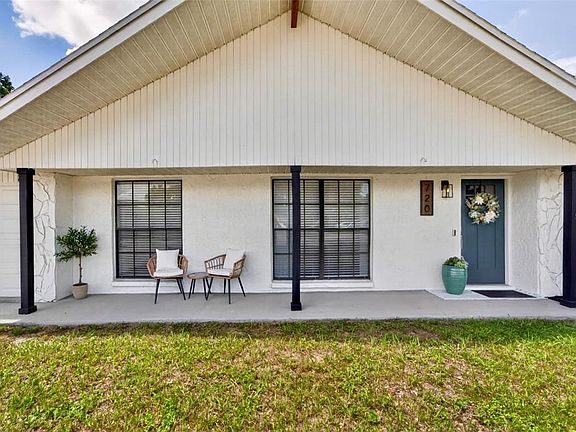 2nd image of 720 GREEN COVE DRIVE