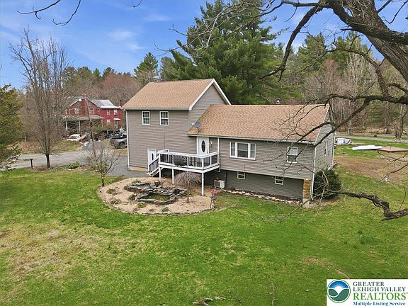 4th image of 1544 County Park Rd