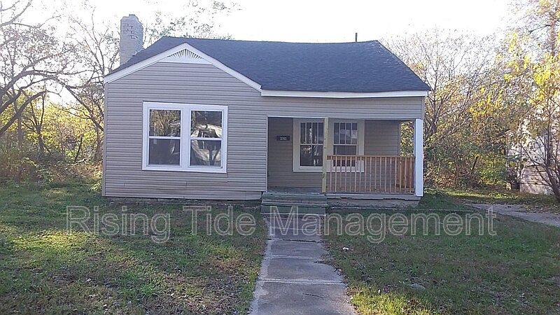 1st image of 4524 74th Pl N