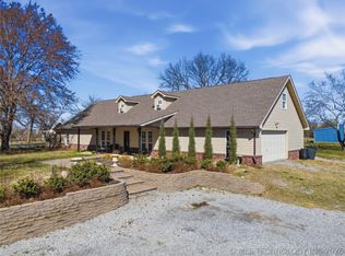 15319 E 470th Rd, Claremore, OK 74017