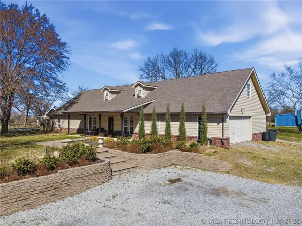 15319 E 470th Rd, Claremore, OK 74017
