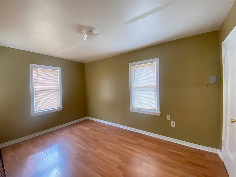 114 SE 40th St #114 — Photo 16