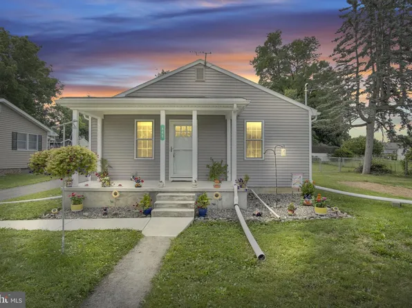 943 Cavalry St, Carlisle, PA 17013