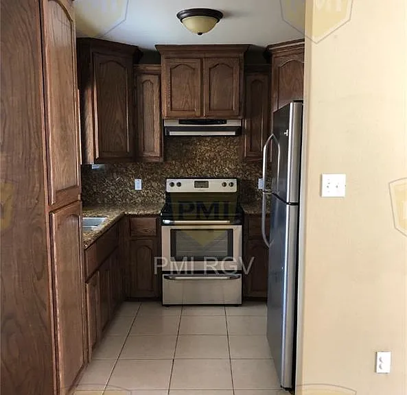 304 W Amy Dr #A — Photo 9