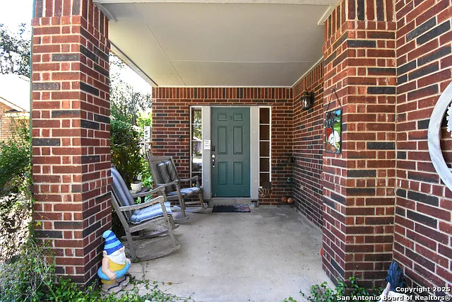222 Tapwood Ln — Photo 4