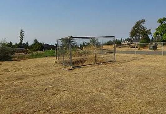 2nd image of 5911 Oliver Rd