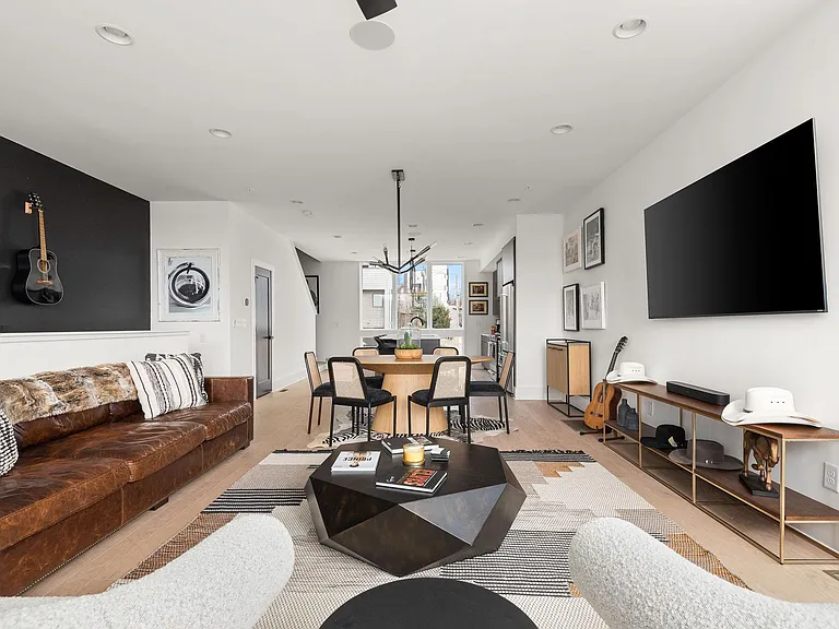 3216 Charlotte Ave — Photo 22