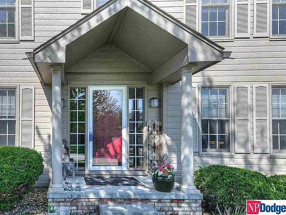 2nd image of 4812 N 136th St