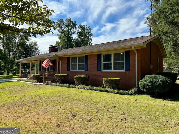 111 Howard St, Byron, GA 31008