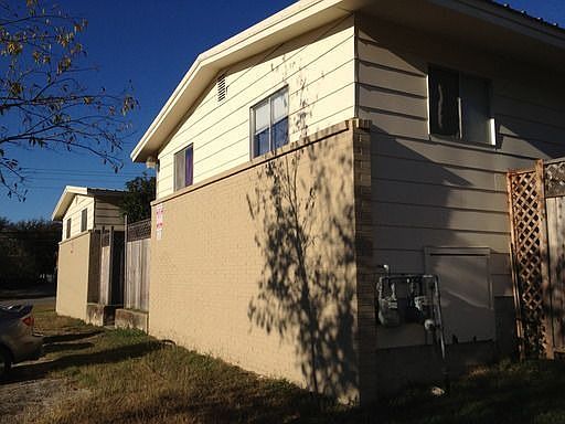 2nd image of 1108 Advance St