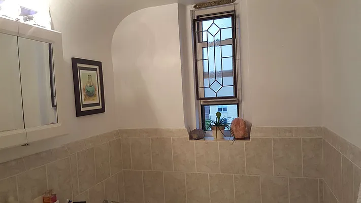 Rented by The Coop Connection LLC | media 25