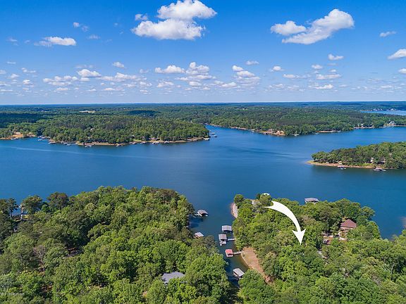 Image 3: Lake Location