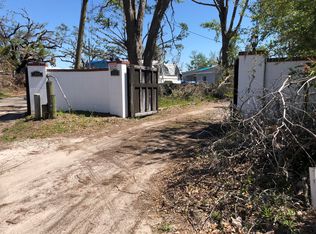 1336B Oak Harbor Rd, Southport, FL 32409