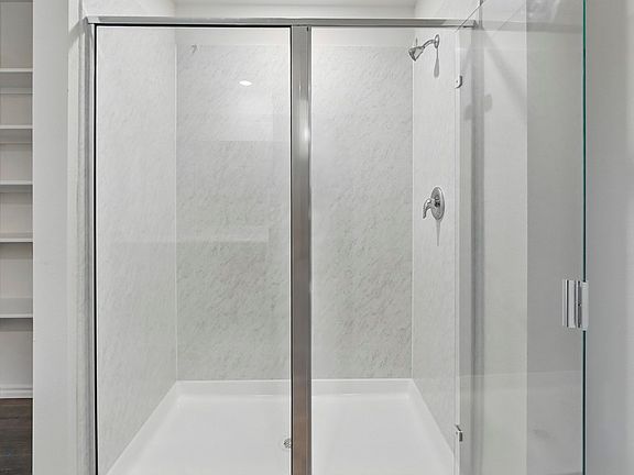 5th image of 506 Lantana Rd