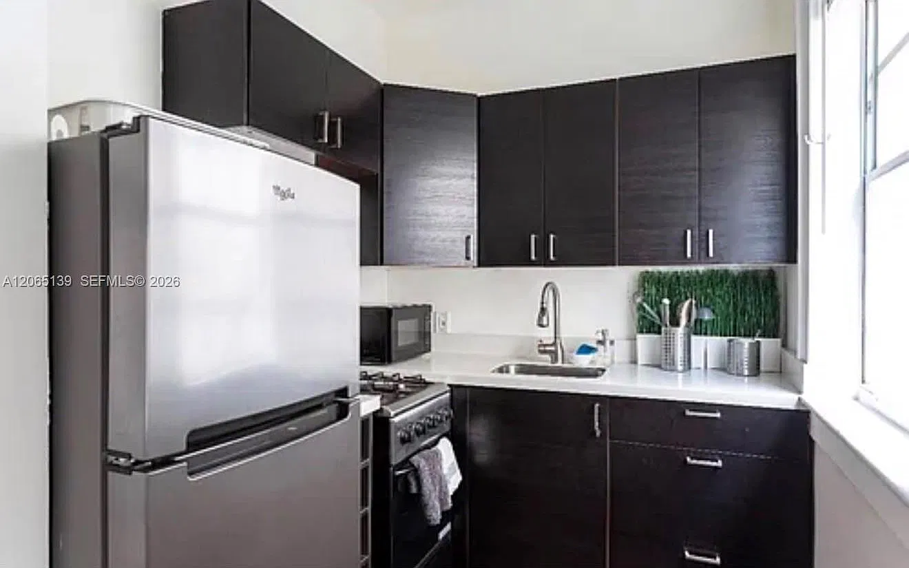 Monterrey Condo — Photo 4